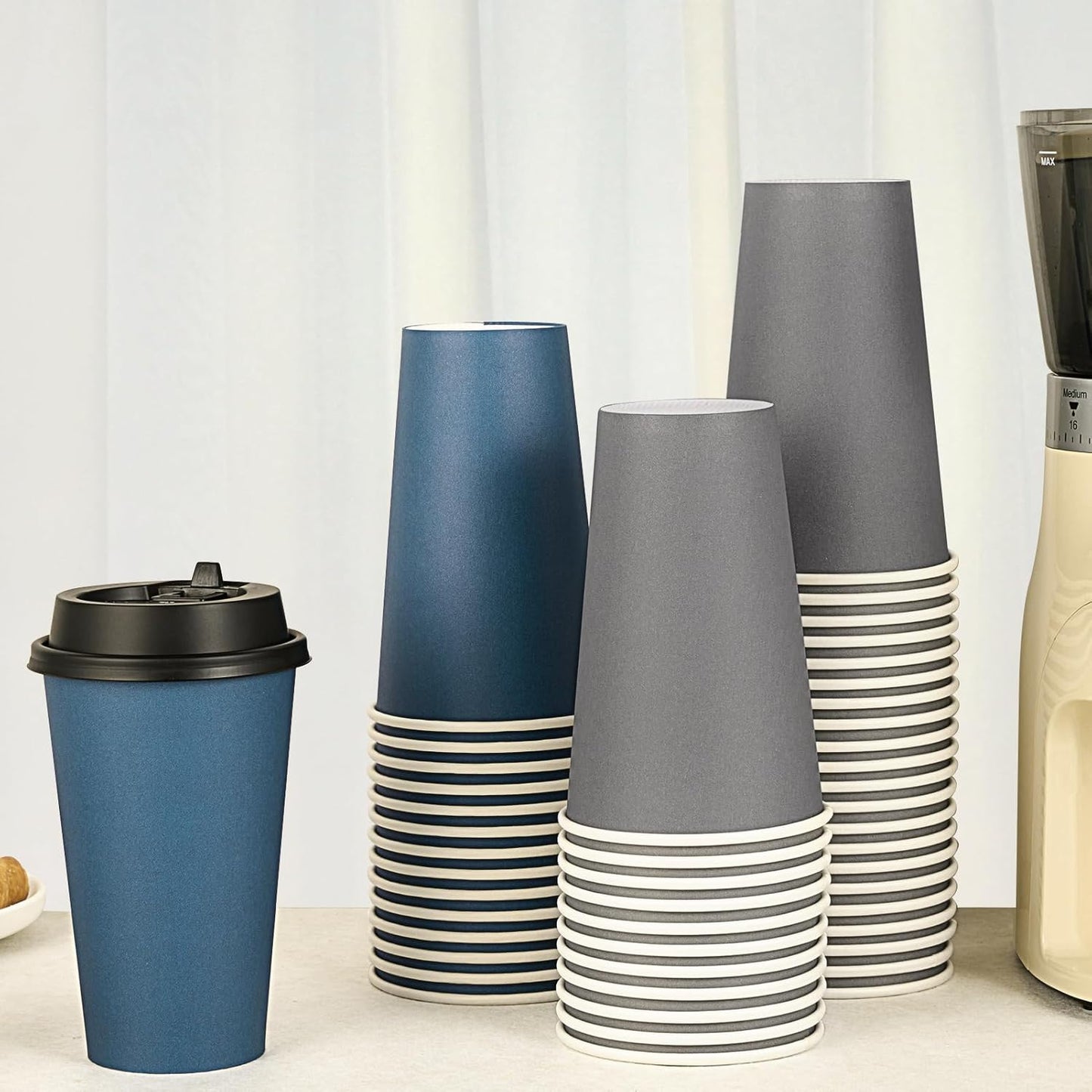100 Pack 16 oz Disposable Paper Coffee Cups with Lids for Hot Drinks
